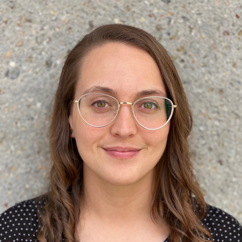 Headshot of Carly Schissel